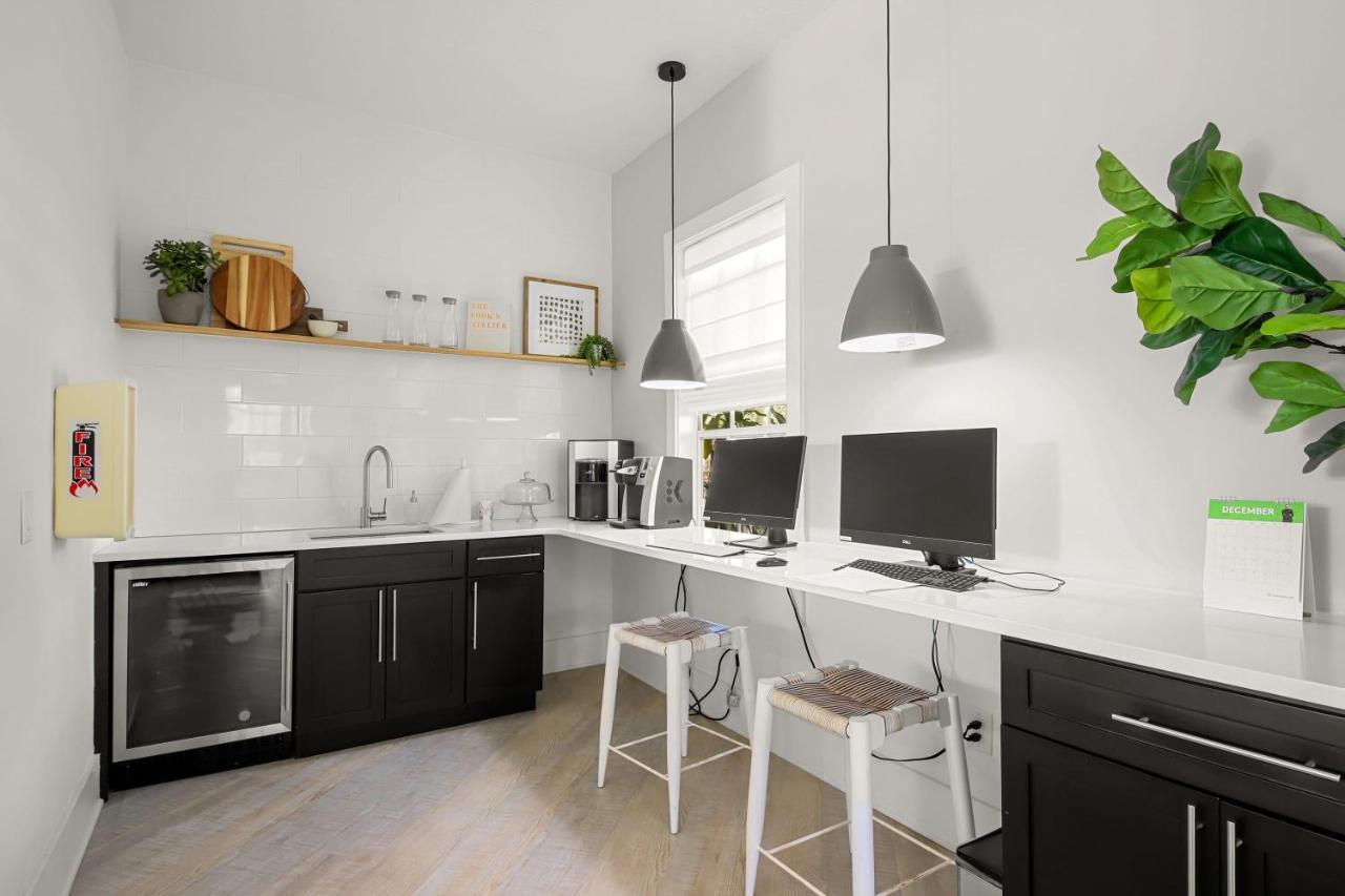 Ferienwohnung Viagem Stylish 1Br With Balcony Pool Gym Bradenton Exterior foto